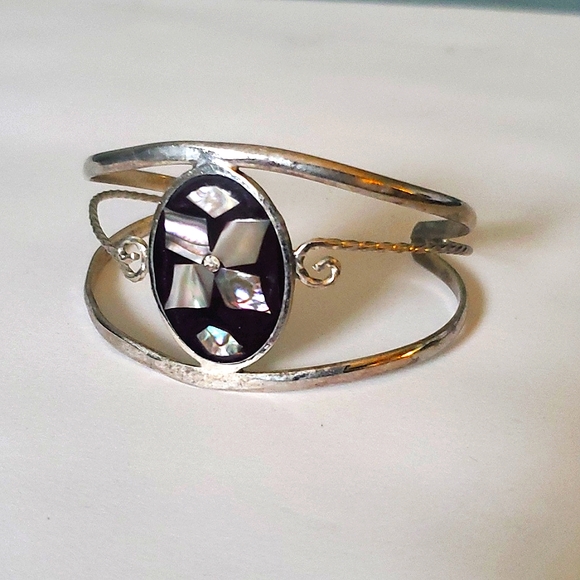 Jewelry - Handmade vintage silver bracelet with abalone and pearl inlays